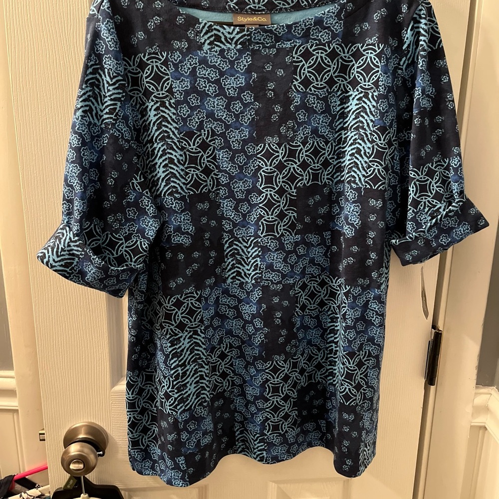 Style&Co Blue and Navy Top Sz XXL 60% cotton 40% polyester